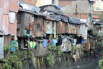 Private Walking Tour in Dharavi Slums