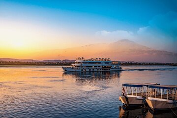 4 Days and 3 Nights Nile River Cruise Tour from Aswan to Luxor