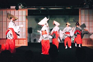 Inside the Tokyo Tower, enjoy traditional Japanese music & dance 