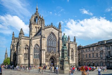 St Giles' Cathedral and Edinburgh Old Town Private Tour