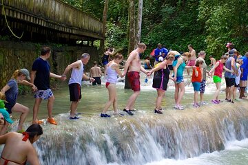 Private Round Trip Transport to Dunns River and Blue Hole 