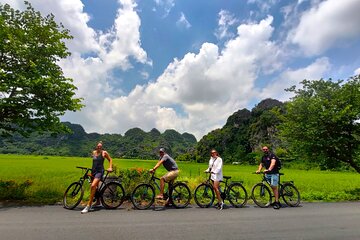 Small Group - Best Day Trip from Hanoi: Hoa Lu, Tam Coc, Mua Cave
