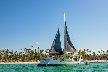 PACKAGE DEAL Catamaran- Snorkeling - Hooka Diving - Parasailing