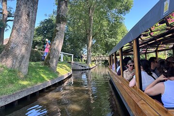 Giethoorn & Windmill Guided Day Tour with Lunch