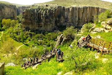 South of Cappadocia: Green Tour with Lunch, Museum Tickets, Guıde