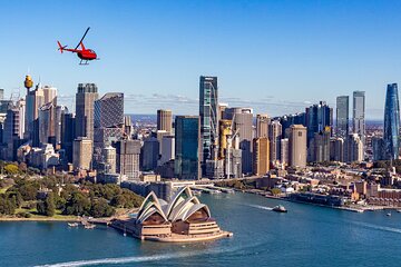 Private Helicopter Flight Over Sydney & Beaches for 2 or 3 people - 20 Minutes