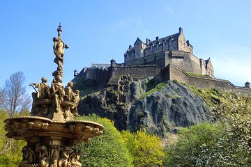 Historic Edinburgh: Exclusive Private Tour with a Local Expert