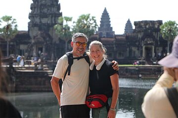 Angkor Wat 2 Day Tour Package& Floating Village & APOPO - Humanitarian Demining