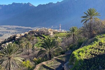 Day Trip to Wadi Abyadh, Wekan Village, Nakhal Fort & Hot spring