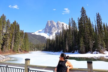 Explore Banff, Lake Louise, Johnston Canyon and Hidden Gems