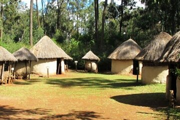 Private Afternoon Tour to Bomas of Kenya from Nairobi