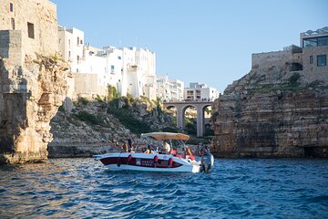 Exclusive 6-Hour Private Boat Tour in Polignano a Mare