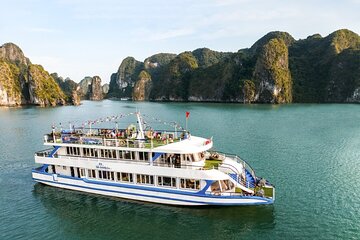 From Hanoi: Halong Bay Full Day Cruise, Titop Island, Caves,Kayak