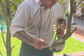 Devi's PRIVATE FOOD (Traditional & Fusion) TOUR in Galle Fort 