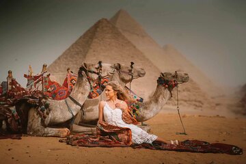 Cairo Photoshoot with Jumping Horse And Camel In Giza Pyramids