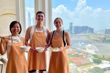 Top Home Cooking Class with a River View AC Kitchen