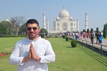 Taj Mahal Day Tour from Aerocity (Airport) Delhi