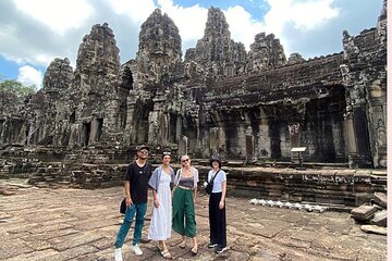 2-Day Best of Angkor Wat and Tonle Sap Lake -Floating Village