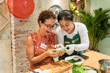 M.O.M Cooking Class in Saigon with Local Market 