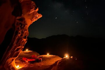 Wadi Rum Full Day Jeep Tour - Stargazing Overnight in a Cave - Traditional Food