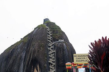 Private Half Day Tour to Peñol Stone from Medellin