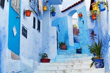 Private Round Trip from Tangier to Chefchaouen with Wifi on Board