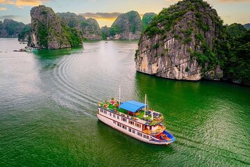 Best Lan Ha Bay -Cat Ba Cruise 2D1N:Fishing Village Kayak, Biking, Evening Party