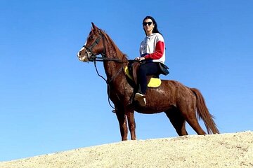 2-Hour Horse Ride, Bedouin Dinner & Egyptian Show - Sharm Sheikh