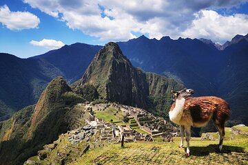 Private 2 Day Tour in Sacred Valley of the Incas and Machupichu