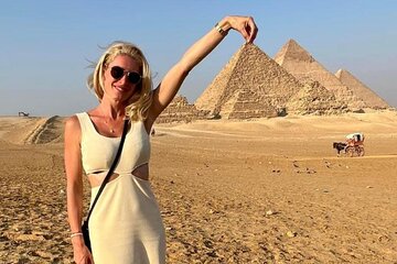 Cairo Pyramids and Museum with lunch by Bus from Hurghada 