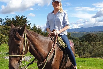 Horseback Riding in Medellin mountains