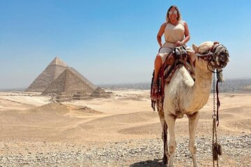 Semiprivate Cairo Pyramids & Museum with Lunch Small Group