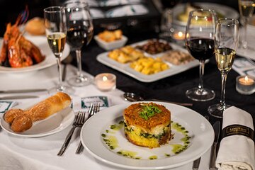 Sexy Cabaret Show with Dinner in Lisbon