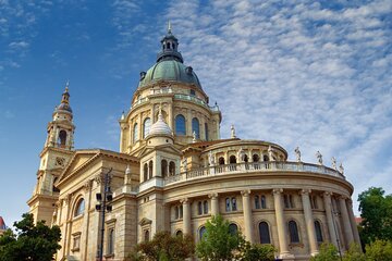 Skip-the-line St. Stephen Basilica Budapest Old Town Tour