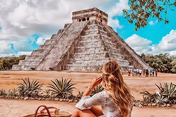 Chichén Itzá, Cenote Suytún, and Cenote Ikkil Guided Tour