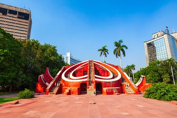 Private Car Airport Transfer from Hotel in Delhi, Noida, Gurugram