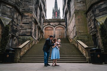 Private Photoshoot with Views of World Famous Edinburgh Castle