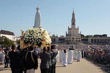 FATIMA: Private Shrine and Pastorinhos Tour from Porto