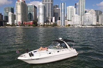 2 Hour Serenity and Scenic Yacht Tour with Champagne