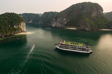 Explore Lan Ha Bay with La Casta Regal Cruise 2 days 1 night
