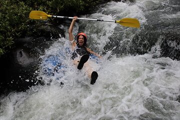 Private Tour at La Leona Waterfall and Tubing from Tamarindo