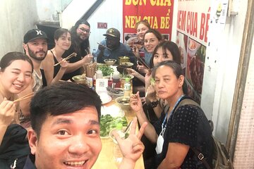 Hanoi Street Food by Walking Small Group Tour 