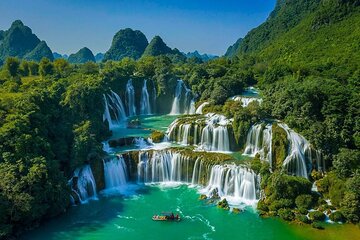 Explore Ban Gioc Waterfall and Nguom Ngao Cave 2D1N