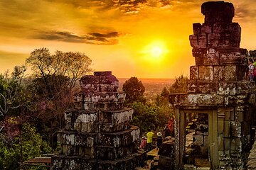 Angkor Wat Small-Group Day Tour And Sunset