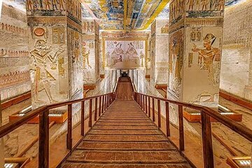 from Hurghada to Luxor Privat full day in Luxor with lunch 