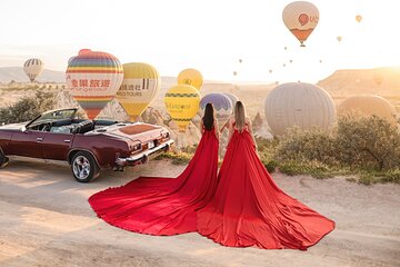 Private Photoshoot with Balloons in Cappadocia