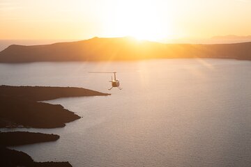 Santorini 360: Helicopter Ride, Must-See Sights & Wine Tasting
