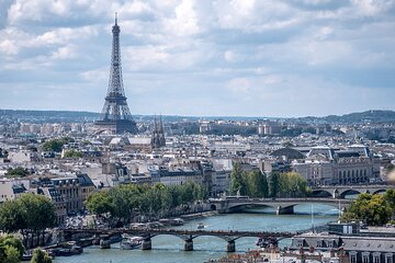 Private Transfer from Brussels to Disneyland Paris By Luxury car