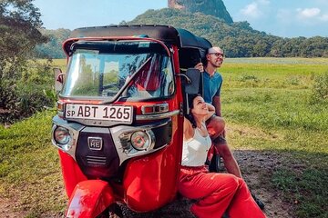 Private Tour in Pidurangala, Sigiriya and Dambulla by Tuk Tuk