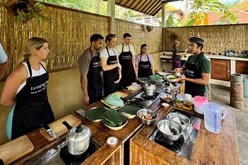 Balinese Authentic Cooking Class in Ubud 